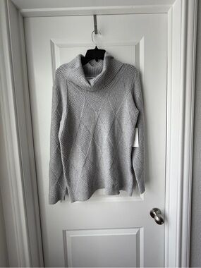 Calvin Klein Women's Light Gray Cable Turtleneck Sweater
